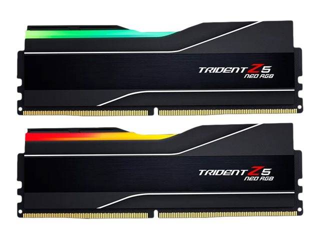 Zwei schwarze Trident Z5 Neo RGB-Desktopspeichermodule gestapelt dargestellt, jeweils mit einem farbigen Leuchtstreifen oben entlang.