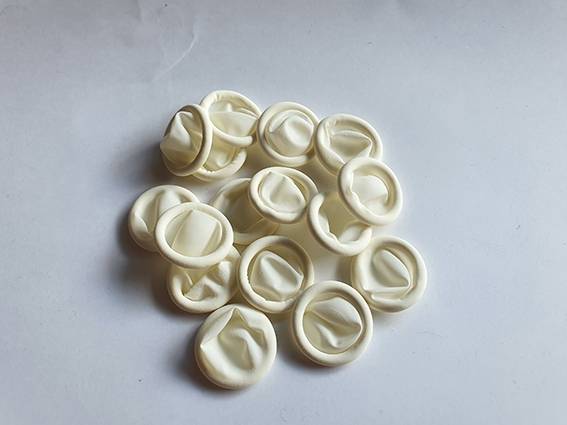 Flume Fingerlinge ungepudert, Größe S - 100 Stk. Packung