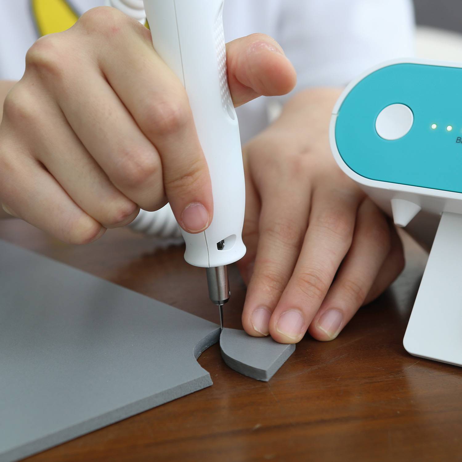 SELVA WONDERCUTTER - kinderleichtes Schneiden durch (fast) alle Materialien!