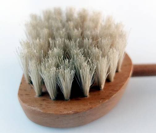 Maximex Buchenholz Kratzbürste mit Naturborsten, Rückenkratzer und Massagebürste