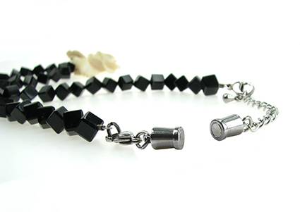 SELVA Magnetverschluss mit Karabiner und Verlängerungskette, Silber 925/-, weiß