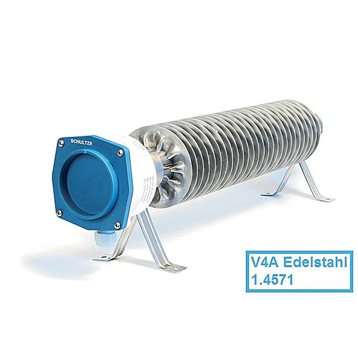 Ein Metallwärmetauscher mit blauer Abdeckung, gekennzeichnet mit 'V4A Edelstahl 1.4571'. Er ist auf zwei schrägen Metallstützen montiert.