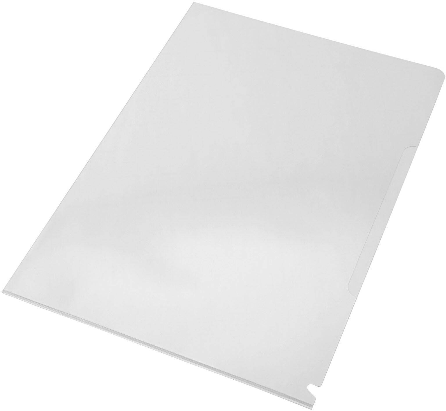 Eine transparente, dünne Schutzfolie oder Dokumentenhülle mit einer offenen Seite zum Einführen von Papieren, isoliert auf weißem Hintergrund.