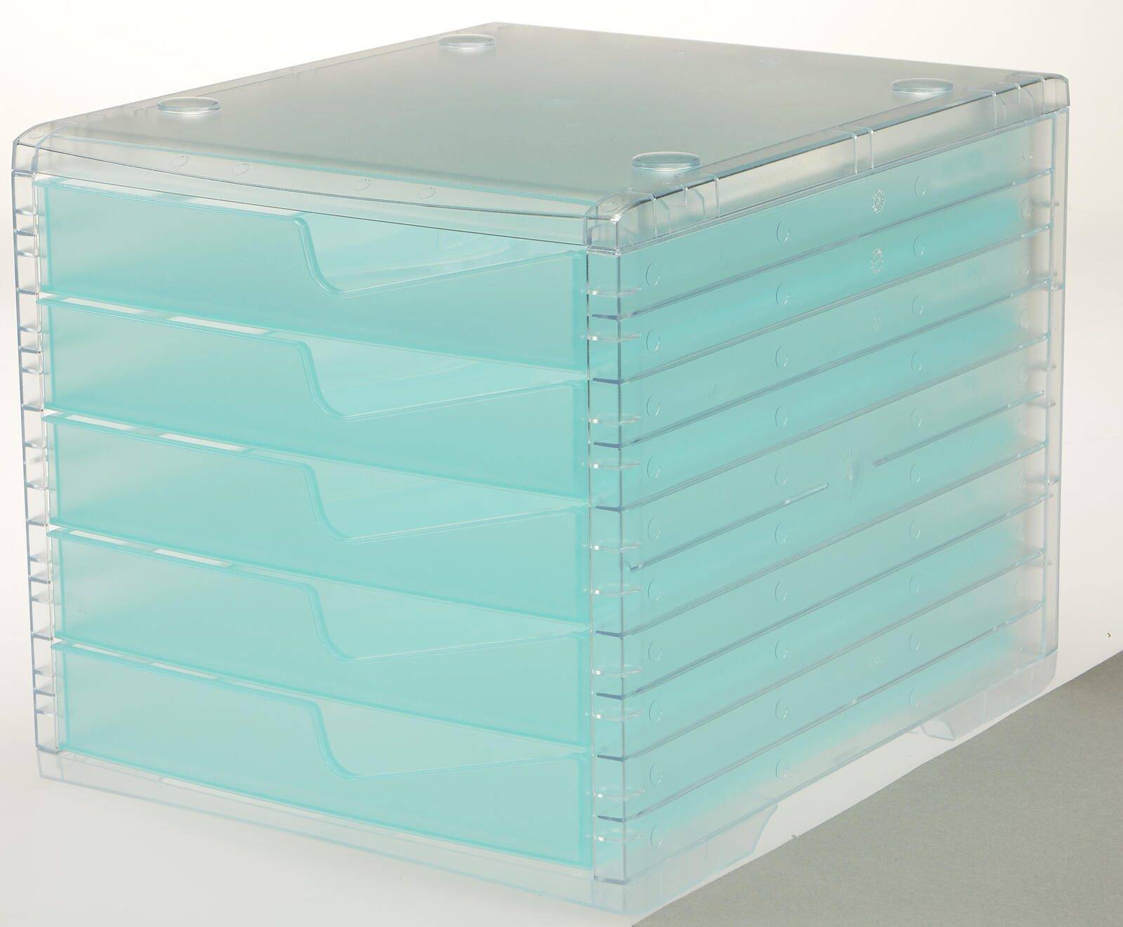 Ein Stapel durchsichtiger, hellblauer DVD-Hüllen mit einer teilweise sichtbaren unteren Ecke, die ihre gleichmäßige Anordnung hervorhebt.