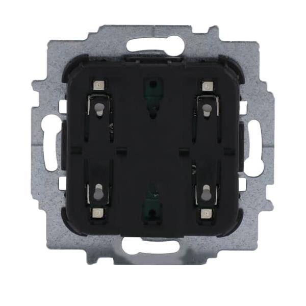 Elektrischer Schalter mit Metallmontageplatte, mit dualem Kippschalter-Design ohne sichtbare Tasten, Frontansicht.