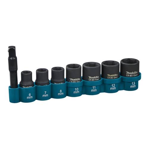 Satz von Makita-Steckschlüssel-Werkzeugköpfen von 6 mm bis 13 mm auf einem blaugrünen Halter, mit einer Treiberaufsatz auf der linken Seite.