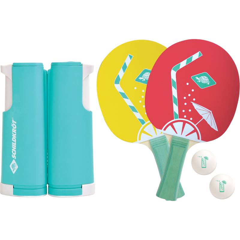 Tischtennis-Set mit zwei Schlägern, einer in Rot und einer in Gelb, mit grafischen Designs, zwei Bällen und einem verstellbaren Netzsystem.