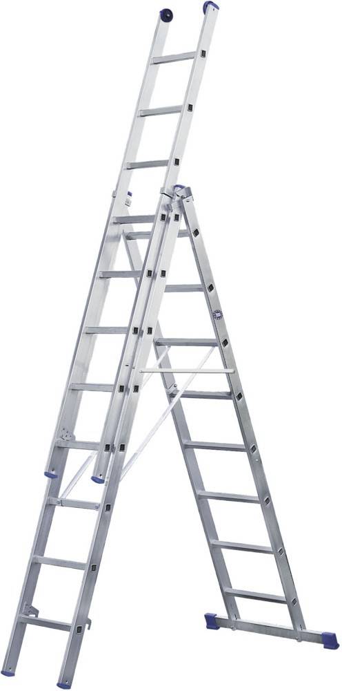 Eine silberne Aluminium-Stehleiter mit blauen Akzenten, vollständig ausgefahren. Sie verfügt über mehrere Sprossen und ist für den Einsatz im Haushalt oder in der Industrie konzipiert.