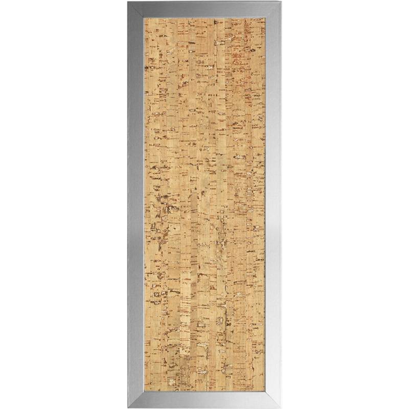 Ein rechteckiges Pinnwand aus Kork mit silbernem Rahmen, die zum Anbringen von Notizen oder Erinnerungen verwendet wird.