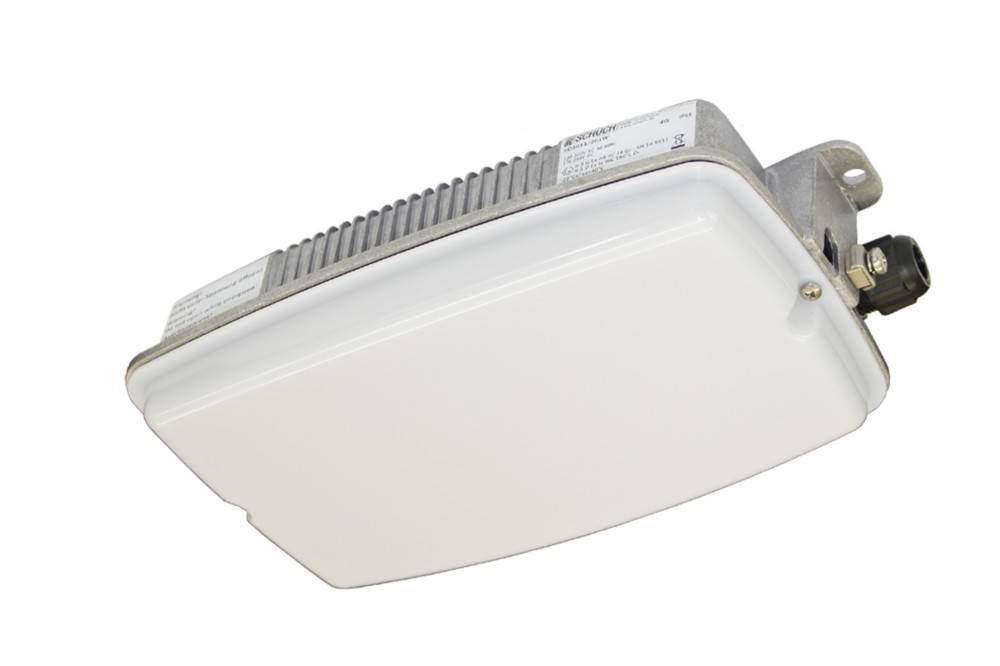 Rechteckige LED-Deckenleuchte mit weißem Diffusor und metallischem Wärmeatleiter, auf weißem Hintergrund dargestellt.