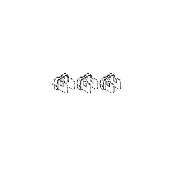 Drei identische kleine Metallfedern-Clips oder Klemmen, die horizontal in einer Reihe auf weißem Hintergrund angeordnet sind.