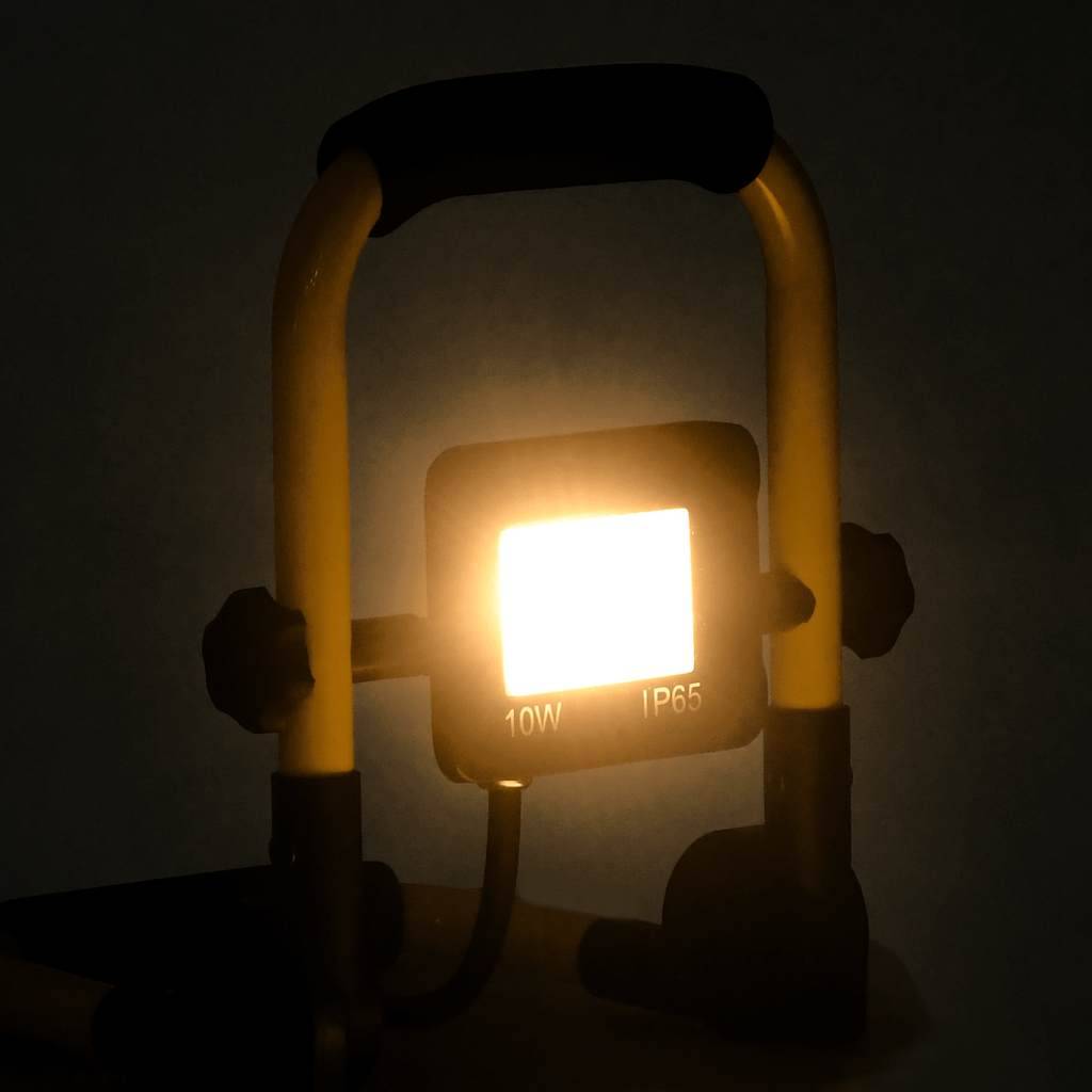 vidaXL LED-Fluter mit Handgriff 10 W