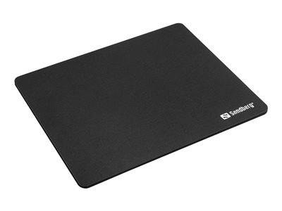 Eine schwarze rechteckige Mousepad mit einem kleinen weißen Logo in der Ecke.