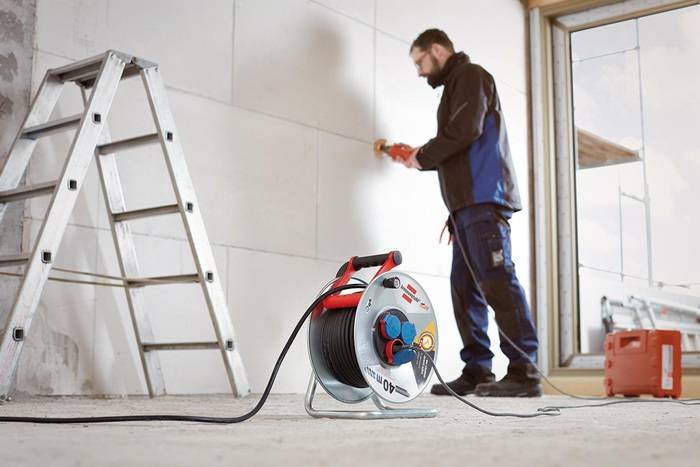 Kabeltrommel Garant S 25m H07RN-F 3x2,5 mm² 3 Schutzkon.steckd.