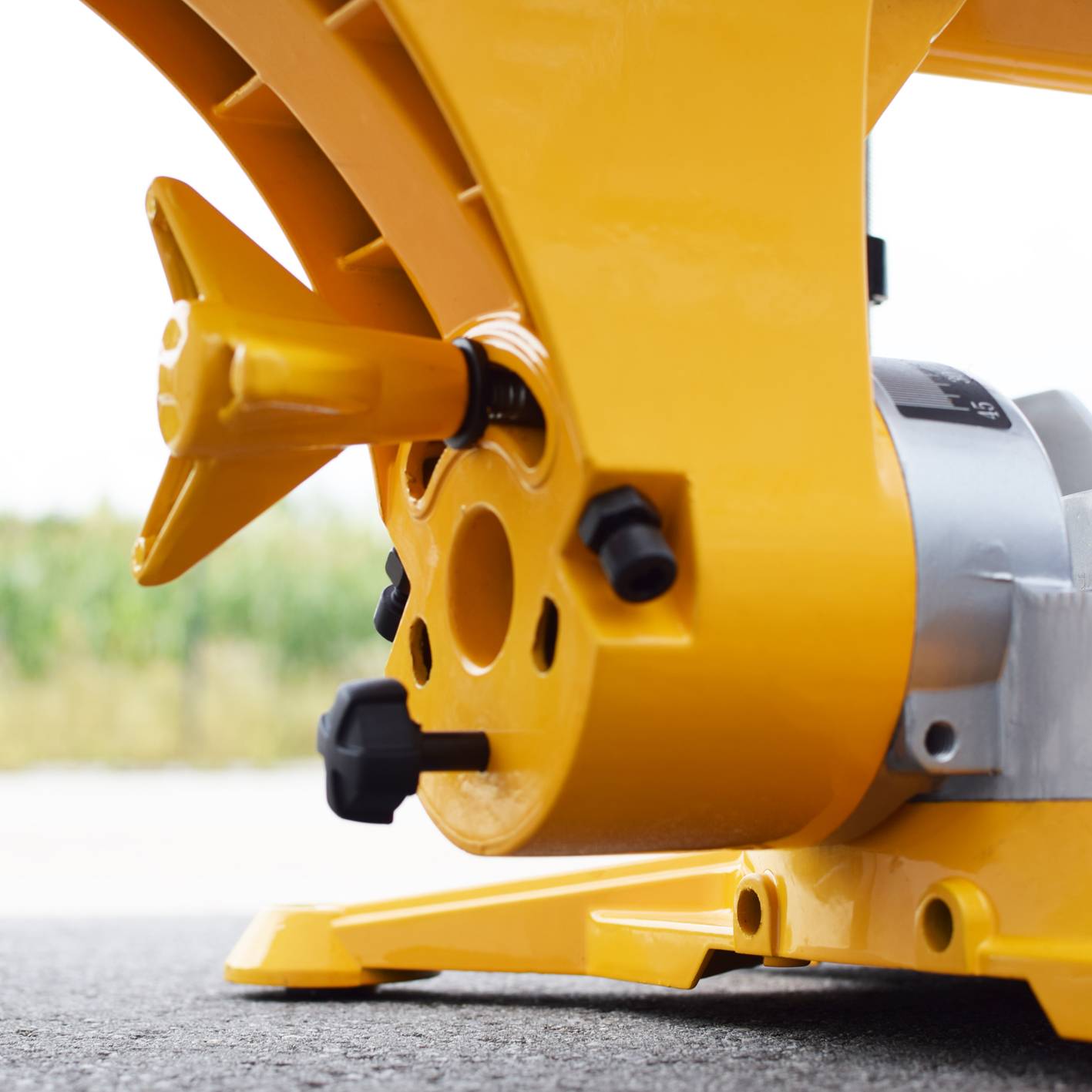 BAMATO Zug- Kapp- und Gehrungssäge KP-350PRO mit Sanftanlauf