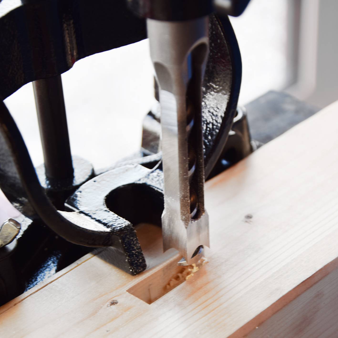 BAMATO Aufsatz für Stemmbohrer STM-65 inkl. 4x Stemmbohrer