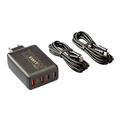 120-W-Netzteil mit drei USB-Anschlüssen, begleitet von zwei gewickelten USB-Kabeln.
