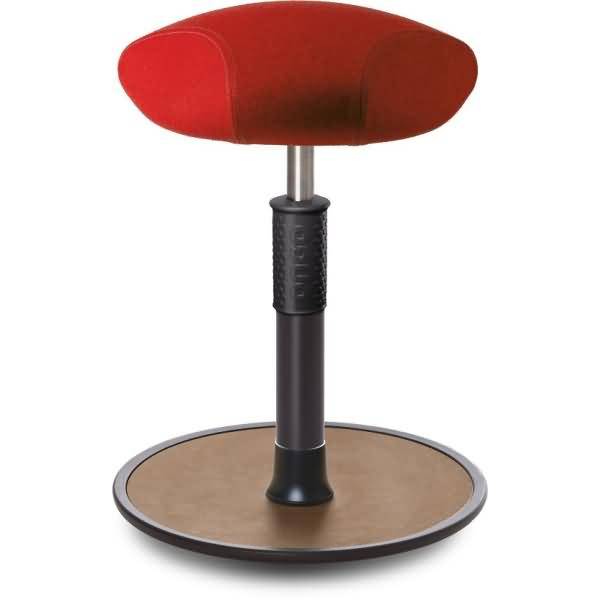 Sitz- Stehhocker Free Regular Triangel kvadrat Divina Mel. Rot schw. /Natur