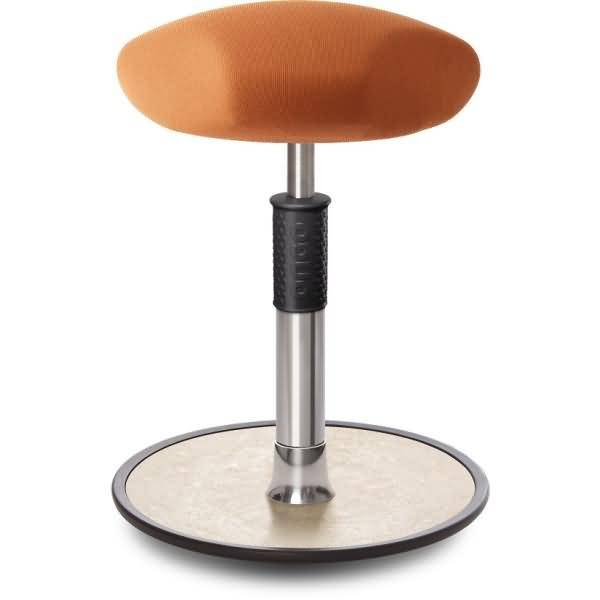 Sitz- Stehhocker Free Regular Triangel Gestrick Orange Chrom /cremeweiß