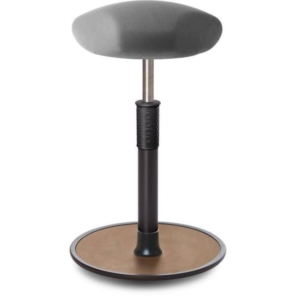 Sitz- Stehhocker Free Tall Triangel Gestrick Grau schwarz /Natur