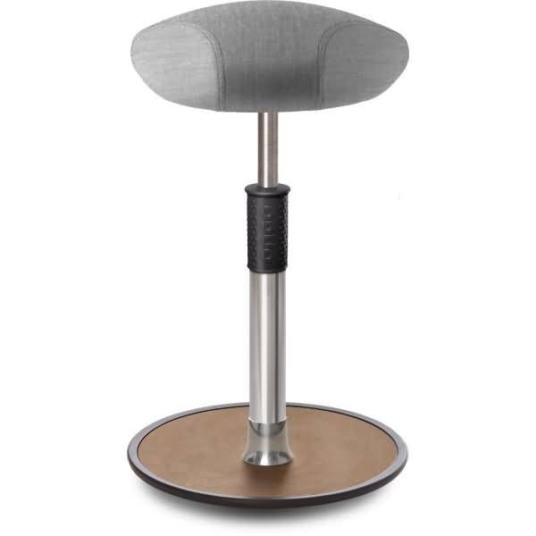 Sitz- Stehhocker Free Tall Triangel kvadrat Remix Hellgrau Chrom /Natur