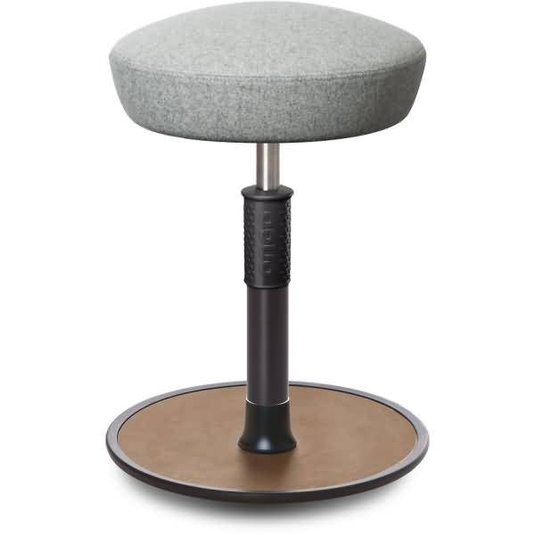 Sitz- Stehhocker Free Regular Hutsitz kvadrat Divina h.grau schw. /Natur