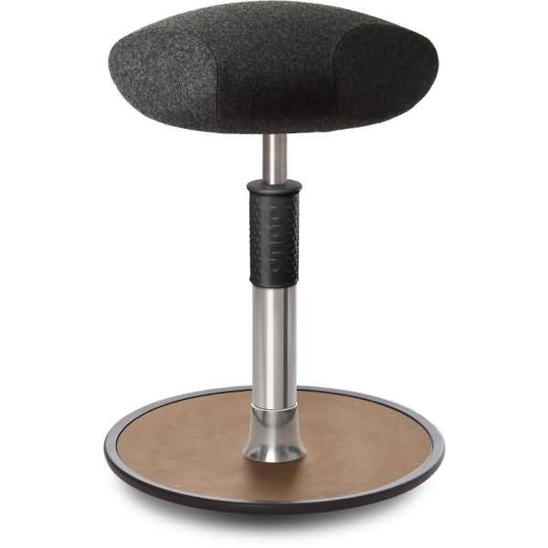 Sitz- Stehhocker Free Regular Triangel kvadrat Divina Anthrazit chr. /Natur