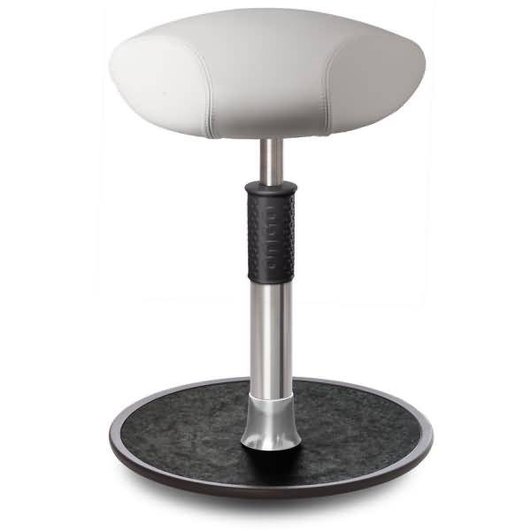 Sitz- Stehhocker Free Regular Triangel Boxmark Leder Weiß chrom /schwarz