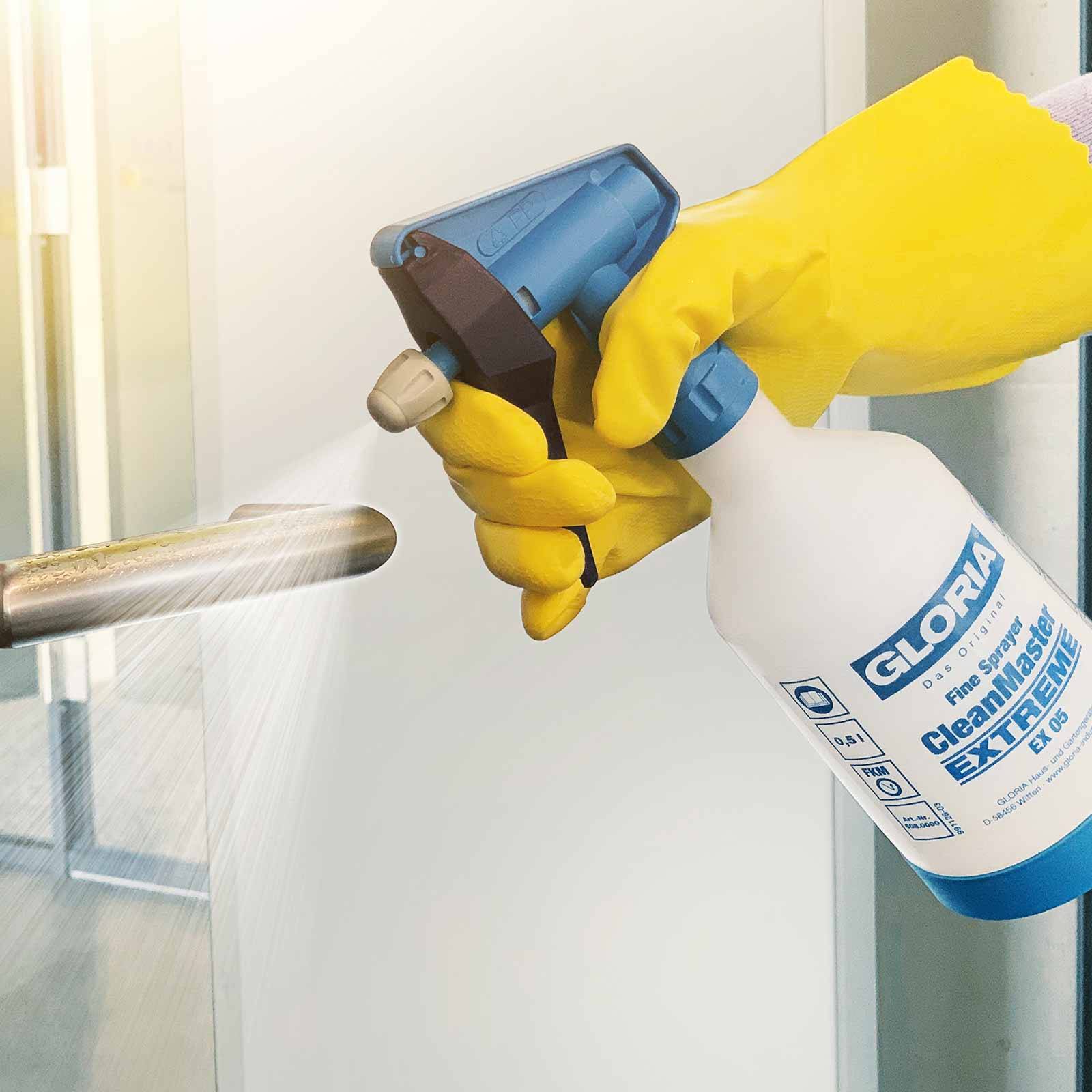 TECHNOLIT Sanitärreiniger Multikraft GELB sauer Konzentrat 2x 1 Liter inkl. Sprühflasche 500 ml