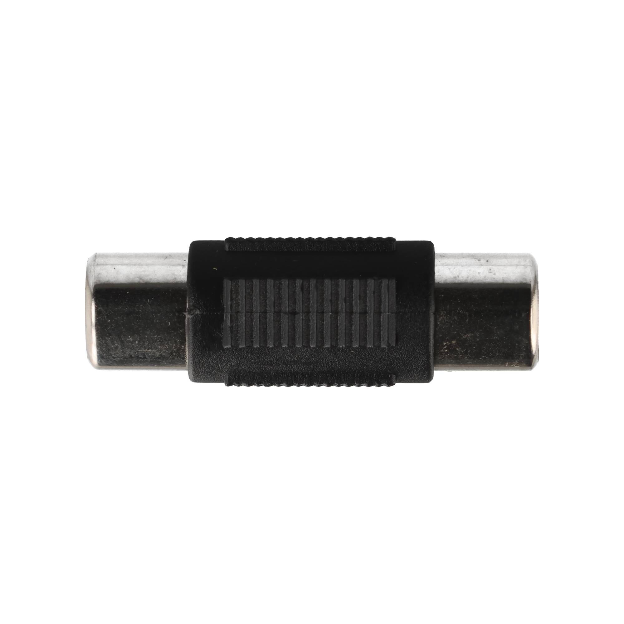Ein schwarzer koaxialer Kabeladapter mit Metallsteckern an beiden Enden, dargestellt auf weißem Hintergrund.