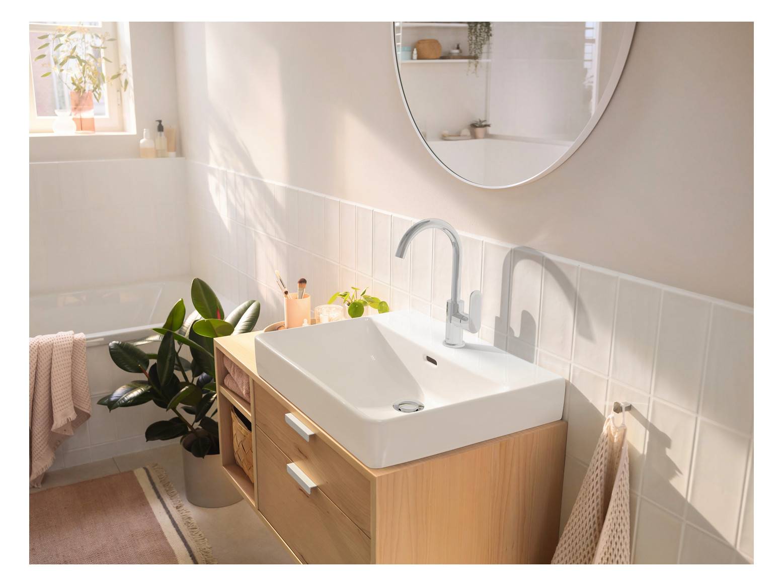 hansgrohe Rebris S Einhebel-Waschtischmischer 210 mit Schwenkauslauf und Zugstangen-Ablaufgarnitur, Chrom