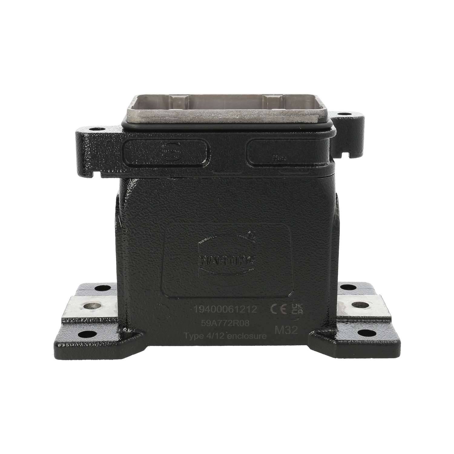 Ein schwarzes rechteckiges Industriesteckergehäuse mit Montageflansche, gekennzeichnet mit „Type A/12 mozhonre M32