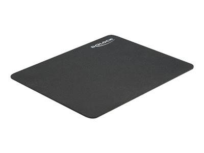 Schwarzes rechteckiges Mousepad mit Markenlogo in Weiß in der oberen Ecke.