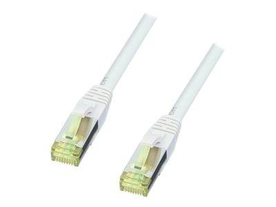 Ein weißes Ethernet-Kabel mit transparenten Steckern an jedem Ende, das für Netzwerkverbindungen und Datenübertragung verwendet wird.