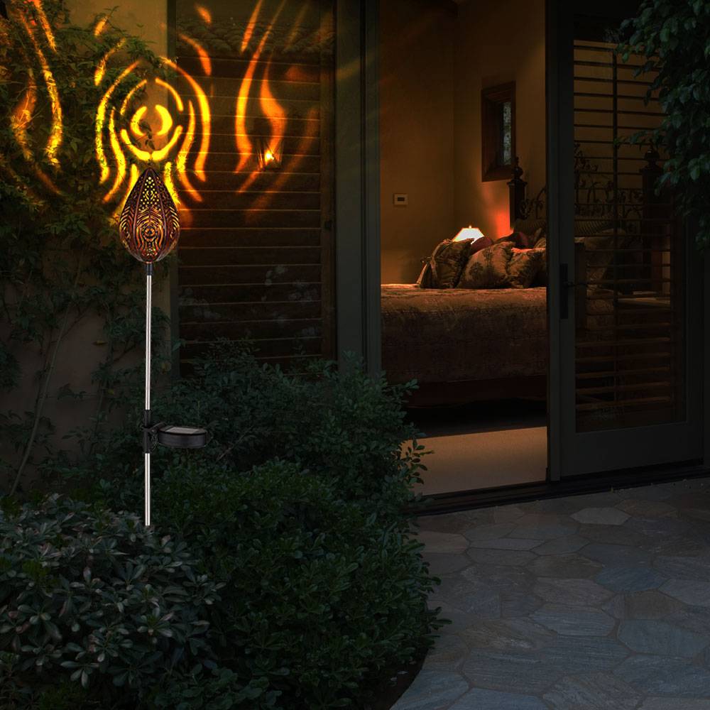 Solarleuchte Außenlampe Steckleuchte, Retro Gartenlampe, Lampenschirm mit Muster, Edelstahl, schwarz kupfer, 1x LED 3000 K warmweiß, LxBxH 8x8x85 cm