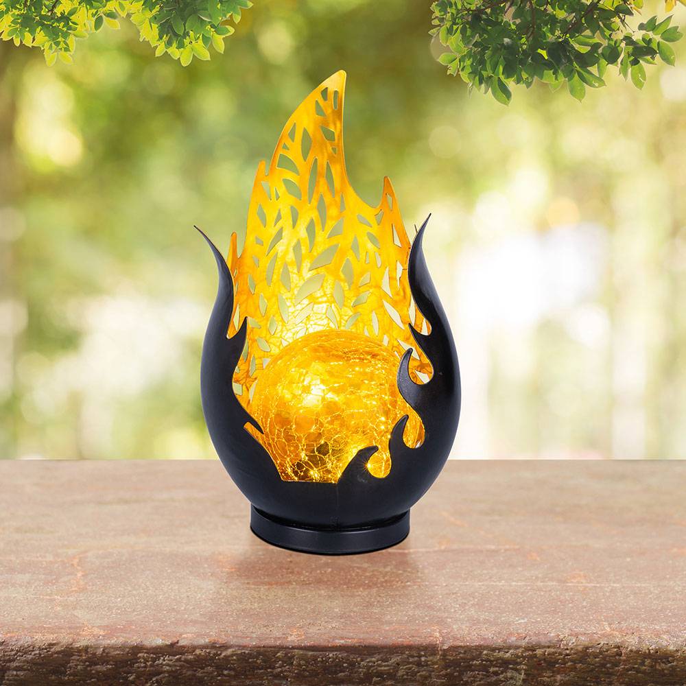 Gartendeko Solarlampen für Außen Outdoor Balkon Deko schwarz gold Flammenoptik Glaskugel, IP44 Akku Metall Dekorstanzungen, 1x LED, LxBxH 16,5x12,5x
