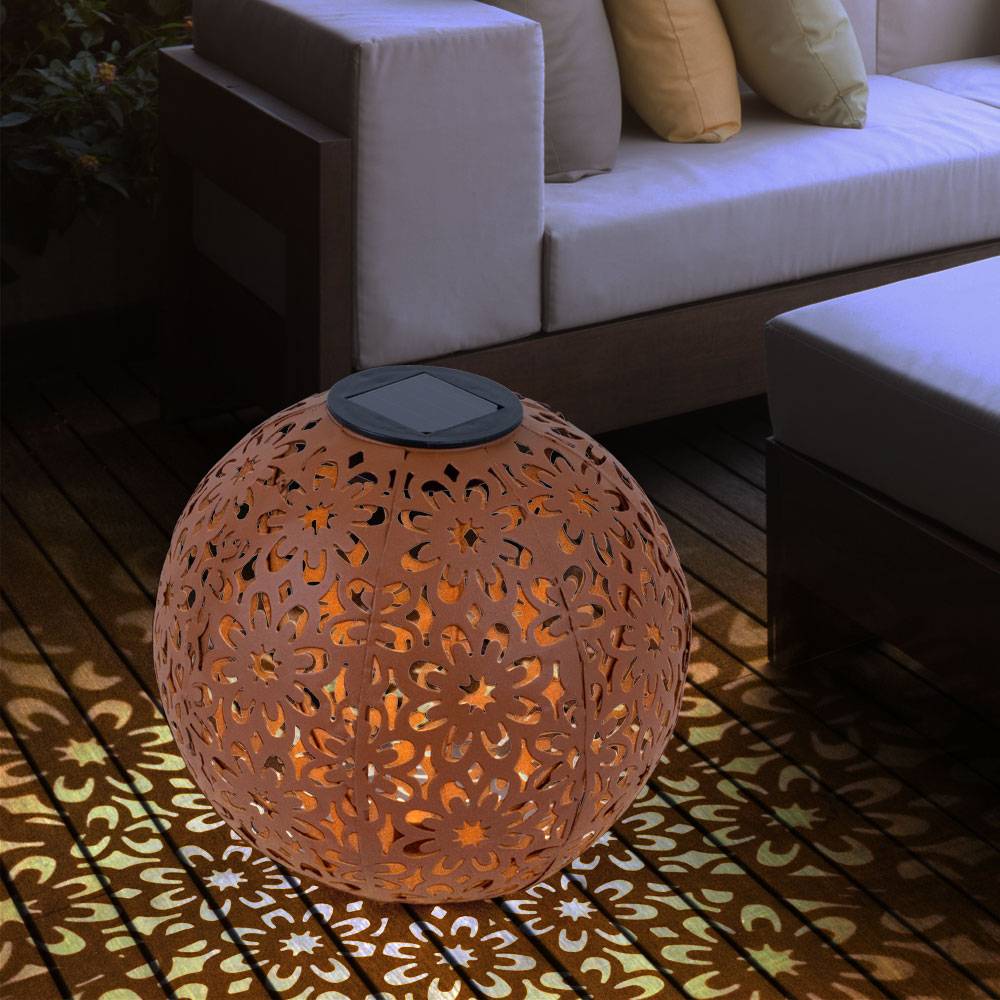 Solarlampe für Außen Kugel Solar Gartendeko Solarleuchte rost Erdspieß, Blumen Dekorstanzungen, Metall, LED warmweiß, D 20 cm, 3er Set