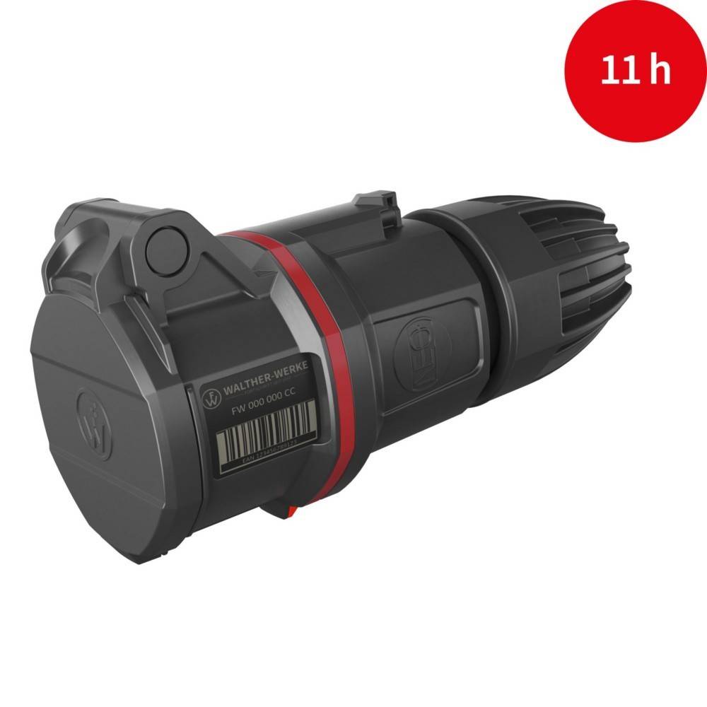 Eine schwarze zylindrische Taschenlampe mit rotem Akzent und Barcode, beschriftet mit 'PVV 000 3000CC', nach rechts gerichtet. Ein roter Kreis zeigt '11 h'.