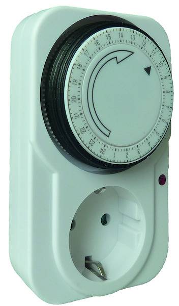 PSDUM20 Steckdosenuhr mechanisch IP20