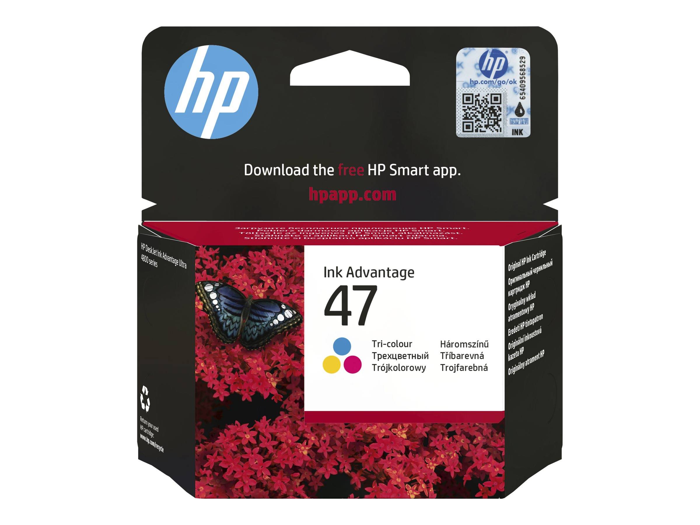 HP Ink Advantage 47 Dreifarb-Tintenpatrone Verpackung mit Schmetterling und roten Blumen, zeigt das HP-Logo und den Text „Laden Sie die kostenlose HP Smart App herunter. hpapp.com