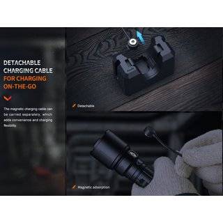 Fenix WF26R LED Taschenlampe mit bis zu 3000 Lumen 450m Leuchtweite, inklusive 5000mAh Akku und Magnetladekabel