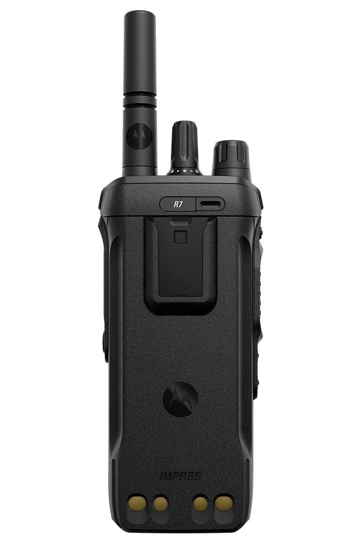 Motorola R7 Set aus 6 Handfunkgeräten UHF NKP - Antenne Batterie Mehrfachladegerät MDH06RDC9WA2AN