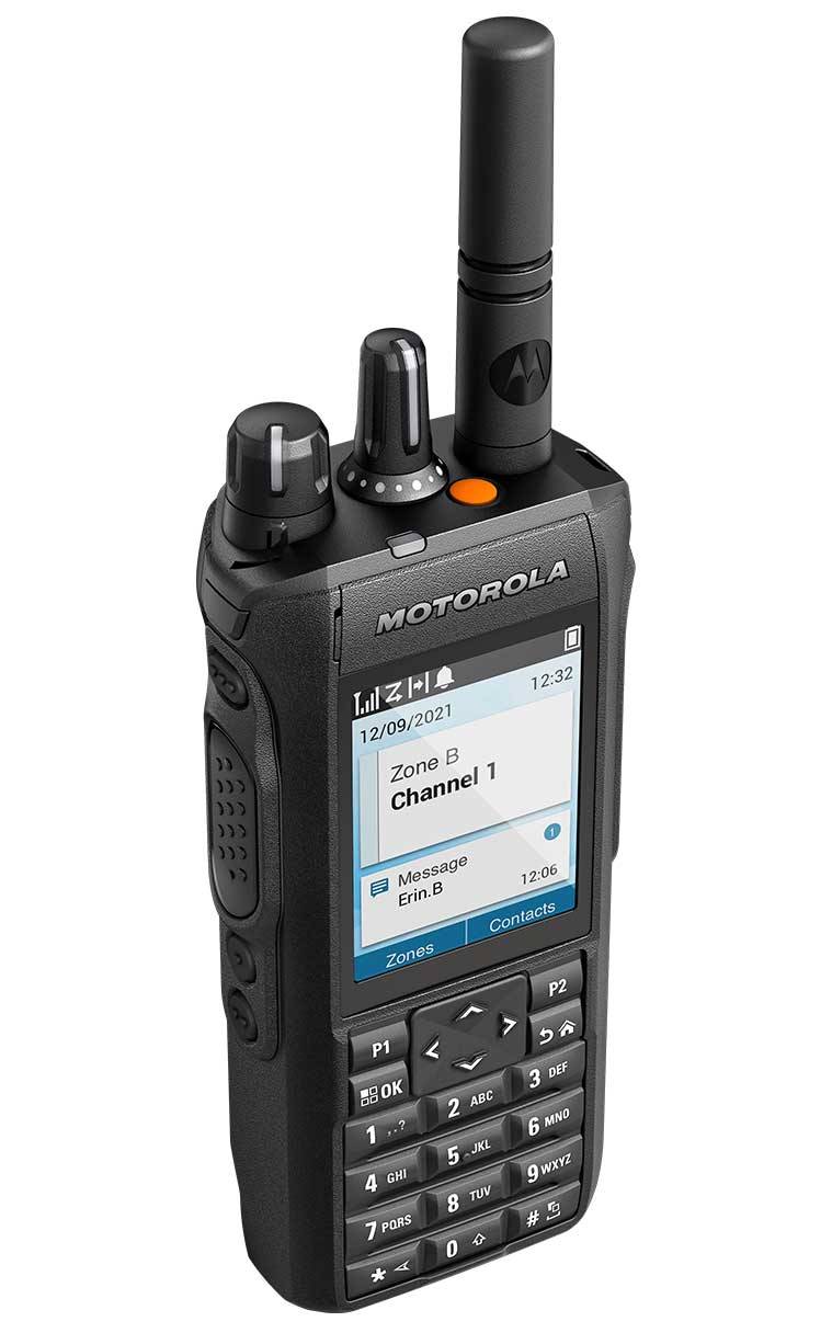 SET Motorola R7 Standard Handfunkgerät UHF mit Display und Tastatur 2450mAh Batterie Antenne Ladegerät MDH06RDN9WA2AN