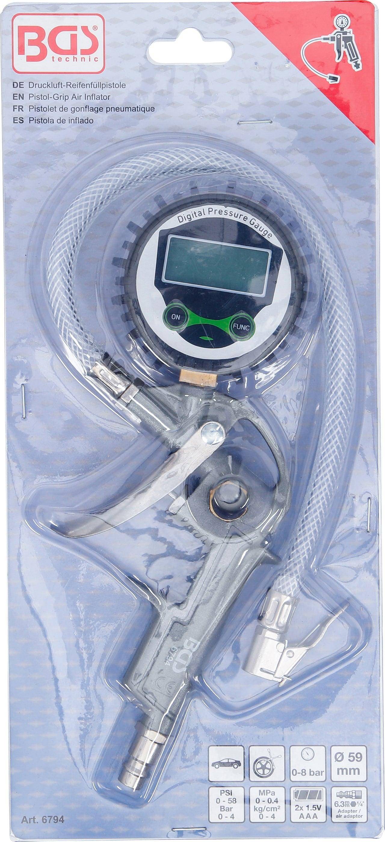 Reifendruckprüfer mit digitaler Anzeige und Schlauch zum Messen des Luftdrucks, verpackt in klarer Kunststoffverpackung.