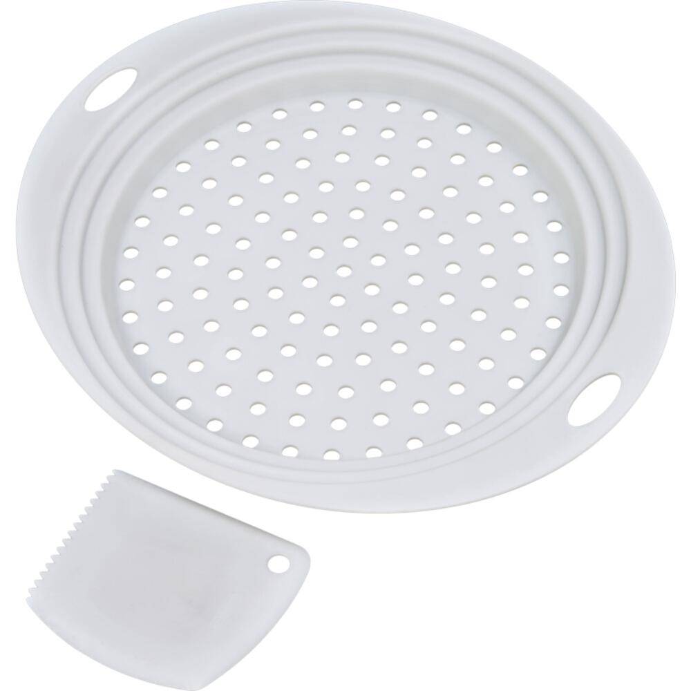 Ein weißer Knoblauchreibereller aus Keramik mit einer strukturierten Oberfläche liegt neben einem kleinen Plastikschaber, der zum Zerkleinern von Knoblauch verwendet wird.