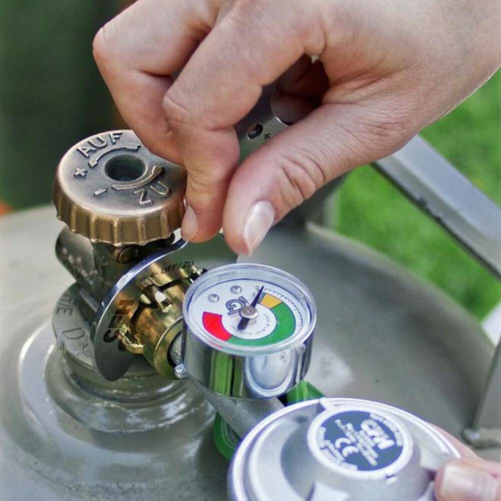 CFH Druckregler DRF 428 mit Füllstandsanzeige und