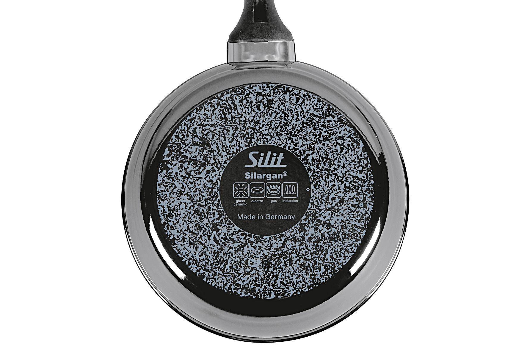 Eine schwarze Silit-Bratpfanne mit gesprenkelter Antihaftoberfläche, auf der Unterseite mit 