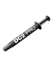 Schwarze Spritze mit der Aufschrift „DC2 PRO