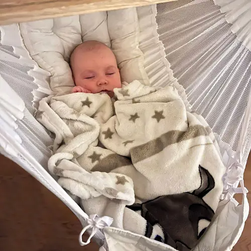 Baby Federwiege mit Gestell - 160cm Hängeschaukel Ständer - Hängematte mit Feder Baby Federwiege mit Gestell - 160cm Hängeschaukel Ständer - Hängematte mit Feder