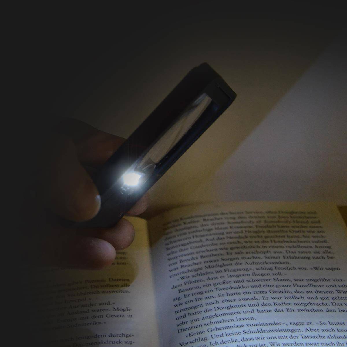 eyepower LED-Taschenlupe Klapplupe | 2 LED Kaltweiß 1 UV-LED | 2.5fache / 7fache Vergrößerung | Schwarz gummierte Oberfläche